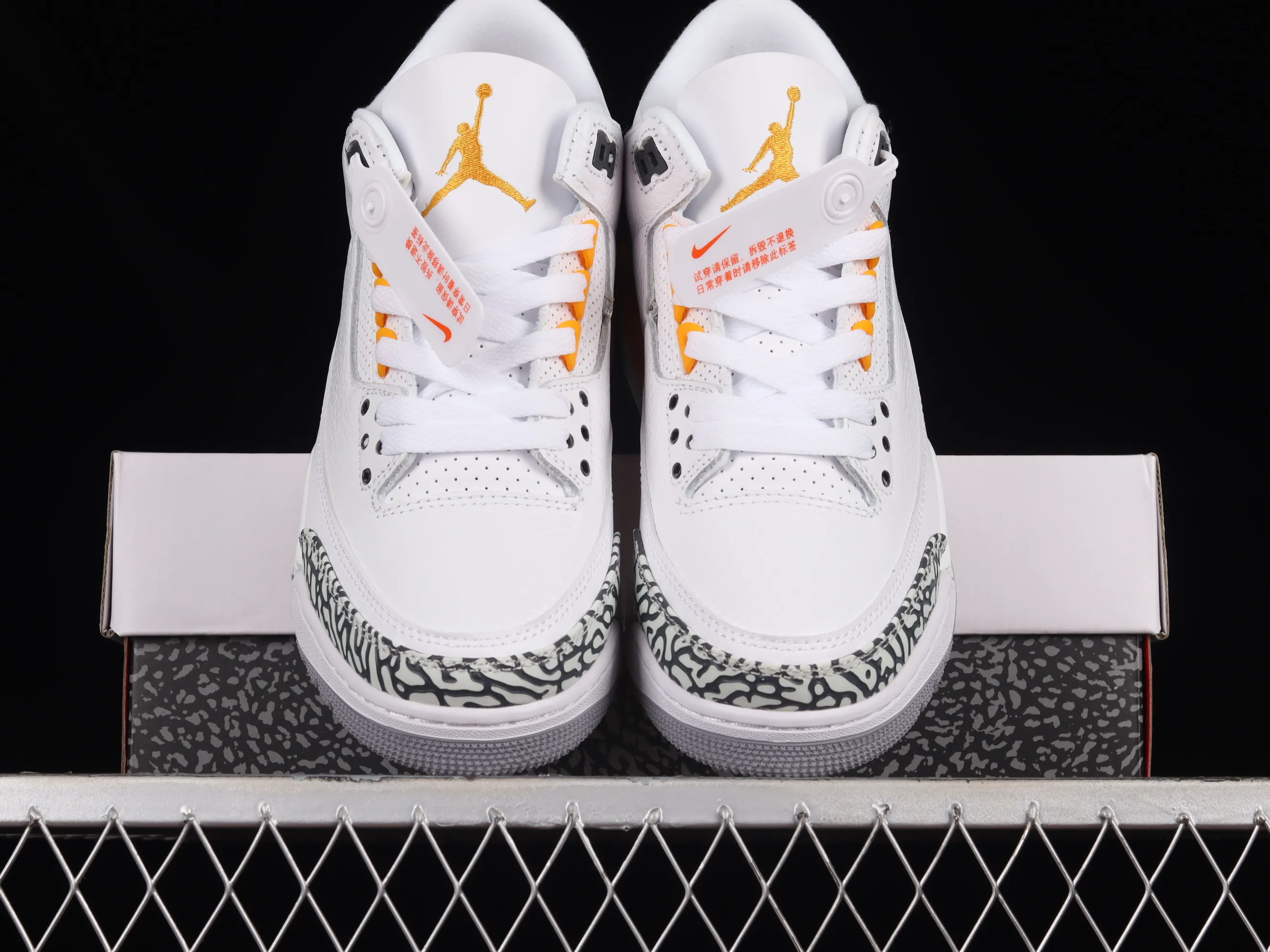 All categories Air Jordan Jordan series basketball shoes Air Jordan 3 Air Jordan 3 Retro AJ3 Joe 3 white and yellow lychee pattern basketball shoes CT8532-168